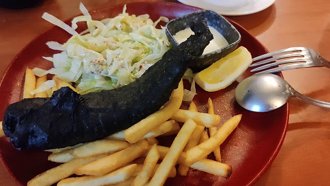 Dolphins Tavern - Singapore