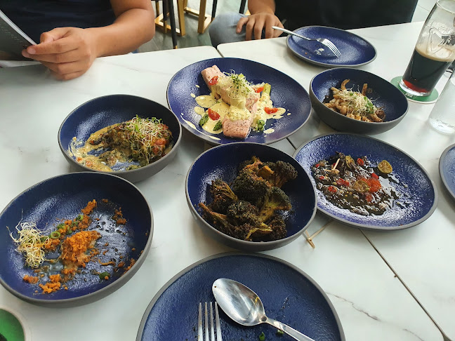 Opinii despre Armoury Steakhouse Bar & Grill @ Aperia în Singapore - Hospitality and gastronomy