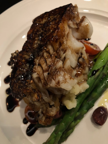 26/26B Lor Mambong, Singapore 277685