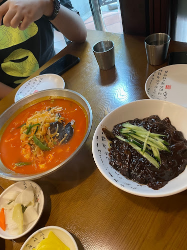 itaewon jja jang - Hospitality and gastronomy