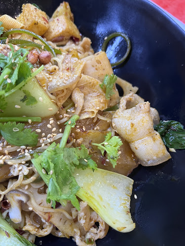 LaMei Spicy Hot Pot (辣魅香锅) - Hospitality and gastronomy