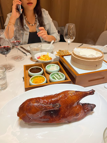 Opinii despre Yue Bai în Singapore - Hospitality and gastronomy