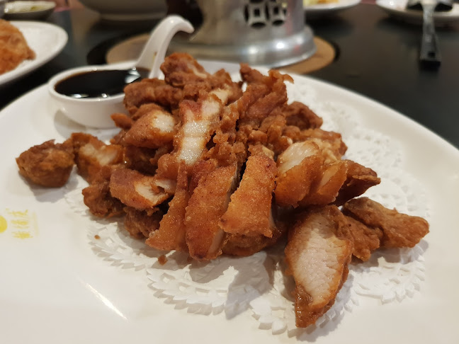 Whampoa Keng Fish Head Steamboat @ Balestier - Singapore