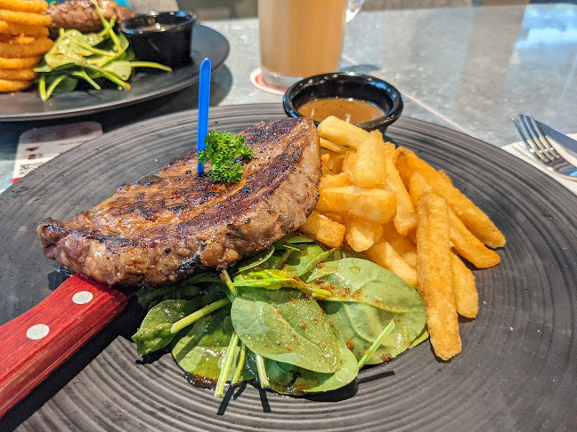 iSTEAKS @ Star Vista - Singapore