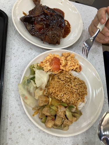 Tong Luck Mixed Rice 统乐菜饭