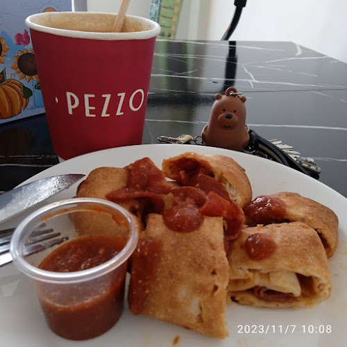 Pezzo (Waterway Point) - Hospitality and gastronomy