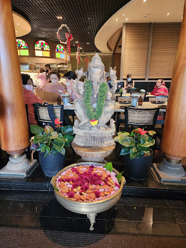 138 Race Course Rd, #01-01, Singapore 218591