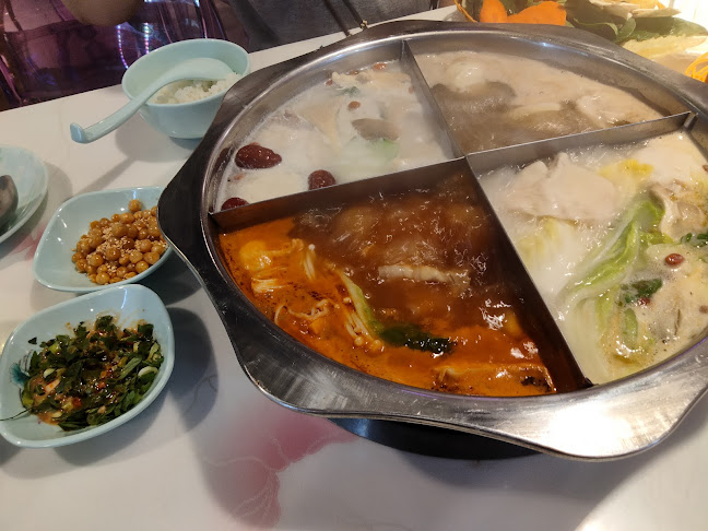 133 New Bridge Road B2, #17 Chinatown Point, 059413