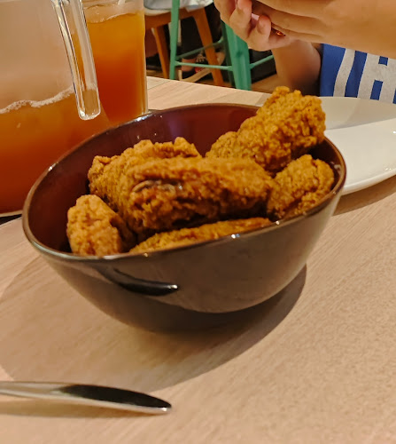 Peperoni Pizzeria @ Upper Thomson - Hospitality and gastronomy