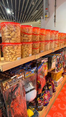 snacKING Retro Biscuits - Singapore