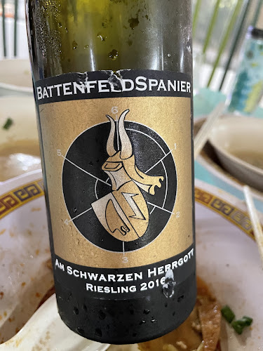 Wein & Vin - Hospitality and gastronomy