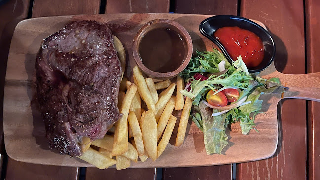 Cowaramup - Hospitality and gastronomy