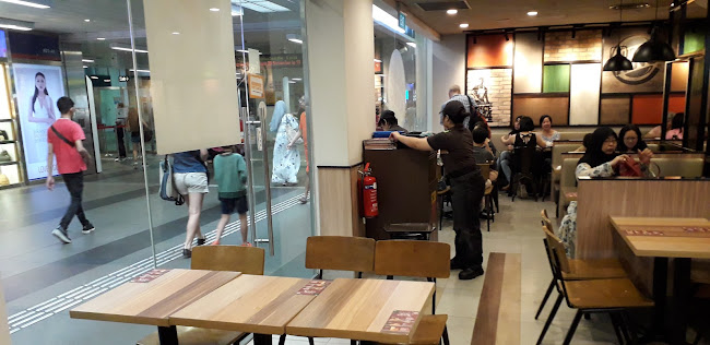 Burger King Woodlands CC - Hospitality and gastronomy