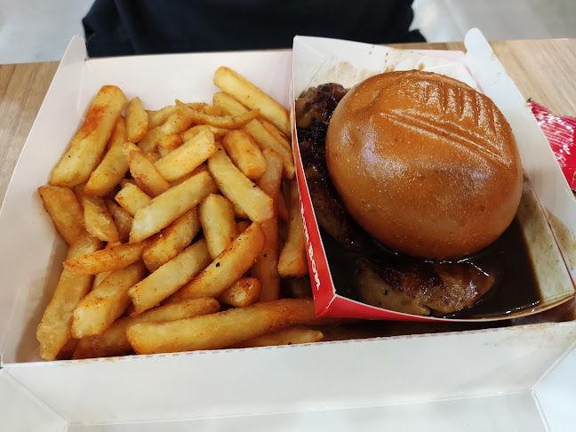 Opinii despre Fatty Bom Bom x Nasi Kukus în Singapore - Hospitality and gastronomy