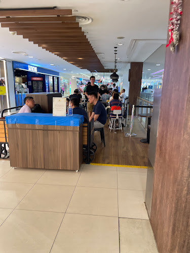 Joe & Dough, Junction 8 - Hospitality and gastronomy