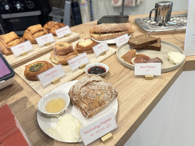 Lean & Rich Bakery - Singapore