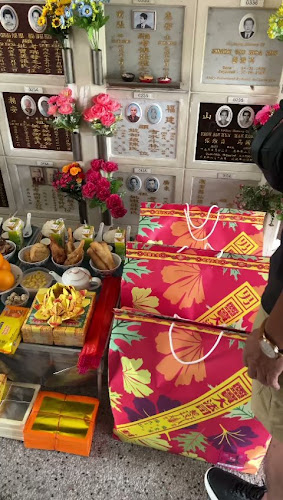 Divine Realm Vegetarian Restaurant Blk501 Hougang - Singapore