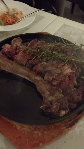 5 Greendale Ave, Singapore 289501