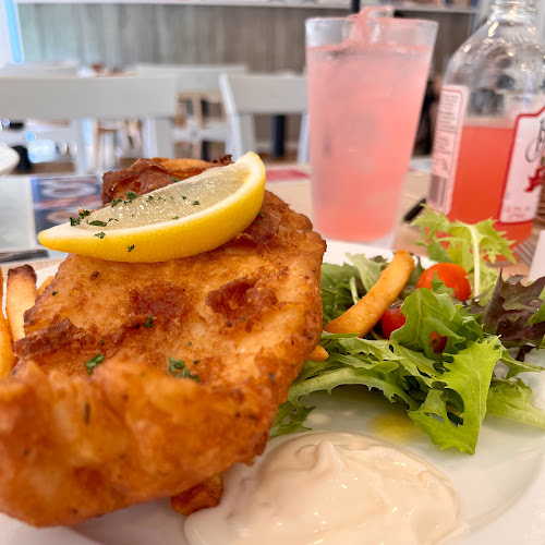 The Living Room Cafe - Zion Bishan