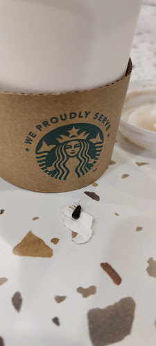 Comentarii opinii despre Starbucks Chinatown Point