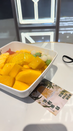 Comentarii opinii despre Yang Xiao Xian Mango Milk Ice 杨小贤 (芒果绵绵冰)