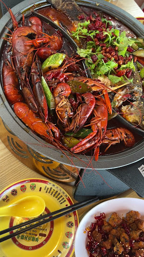 Tong Fu Ju Sichuan Restaurant - Hospitality and gastronomy