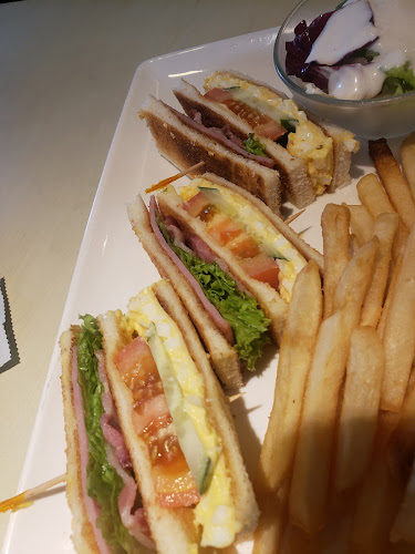 Comentarii opinii despre Donguri Family Restaurant (Member’s Only)