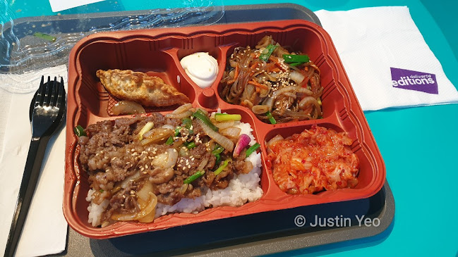 Comentarii opinii despre Deliveroo Food Market