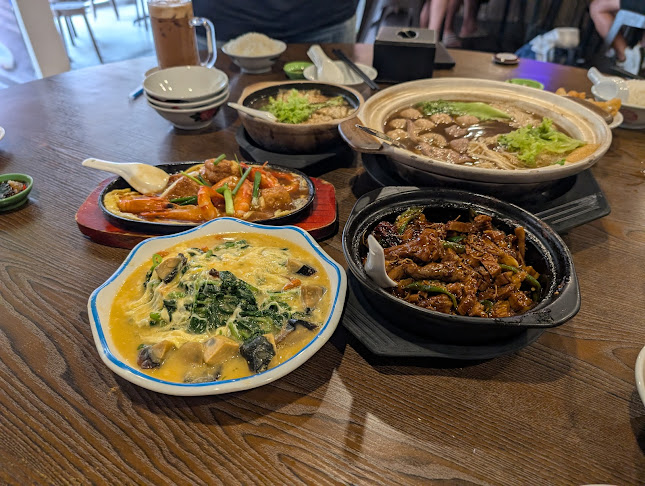 416 Pandan Gardens, #01-124/125, Singapore 600416