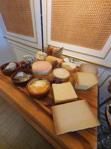 64 Tras St, Singapore 079003