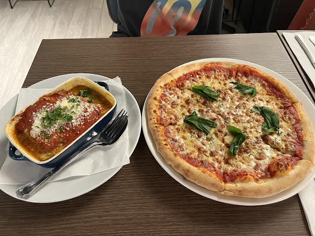 428 River Valley Rd, #01-01/2, Singapore 248327