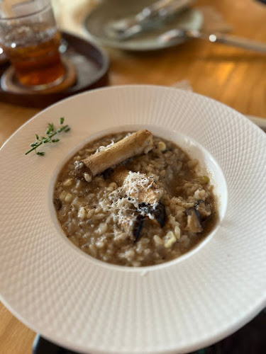 Comentarii opinii despre Under Der Linden: Café | Pets Friendly | Events Space | Restaurant | One North | Portsdown | Coffee