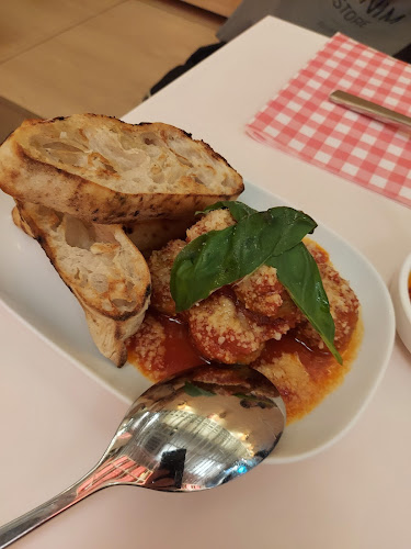 50 Circular Rd, Singapore 049405