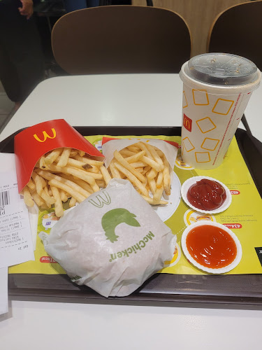 293 Yishun Street 22, #01-237 East Courtyard, Singapore 760293