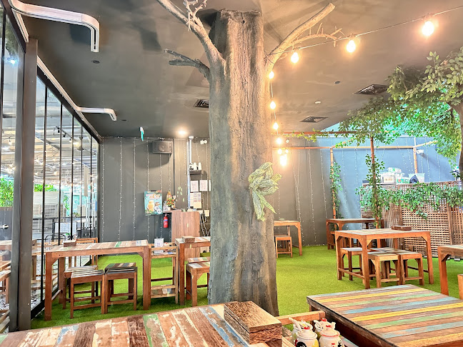 Opinii despre Warm Up Cafe @ The Star Vista în Singapore - Hospitality and gastronomy