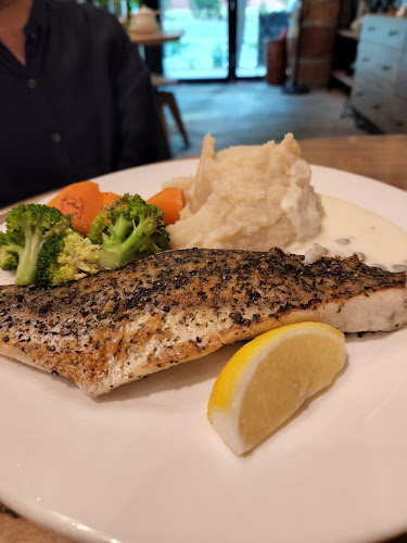 Knots Cafe & Living (Pasir Panjang) - Singapore