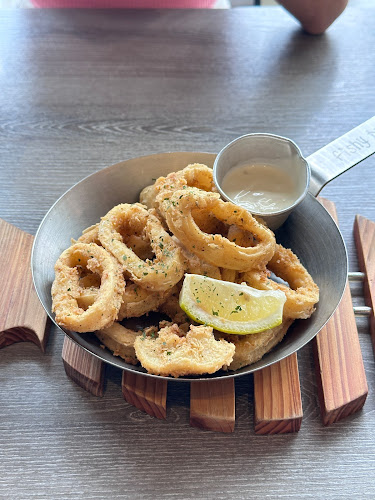 Fish & Co. - Singapore