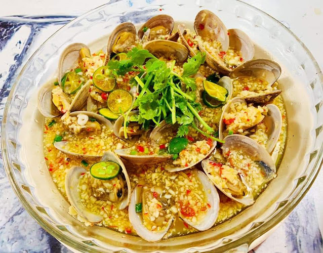 Comentarii opinii despre 金光海鲜煮炒/麻辣香锅