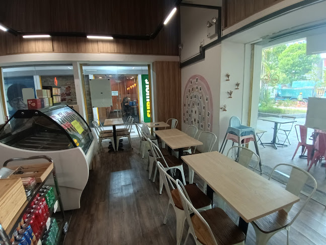 Opinii despre Coffee & Chirashi în Singapore - Hospitality and gastronomy