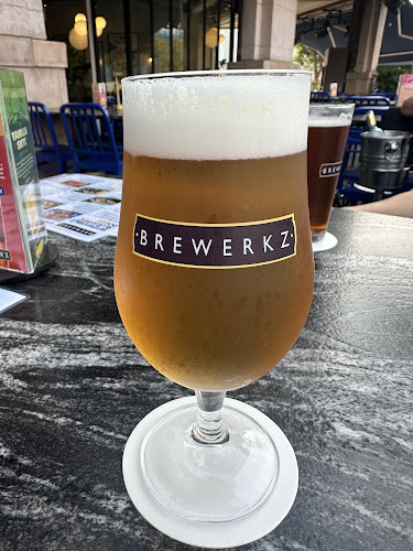 Brewerkz Riverside Point - Hospitality and gastronomy