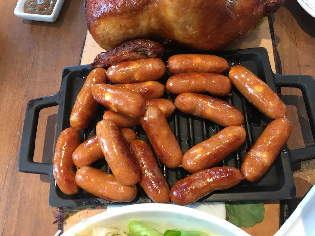 Opinii despre Brotzeit German Beer Bar and Restaurant - VivoCity în Singapore - Hospitality and gastronomy