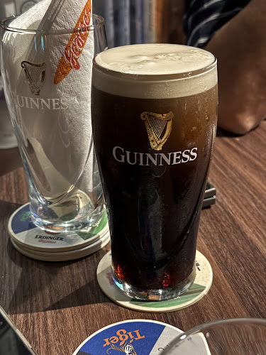 georges MADBar & Grill