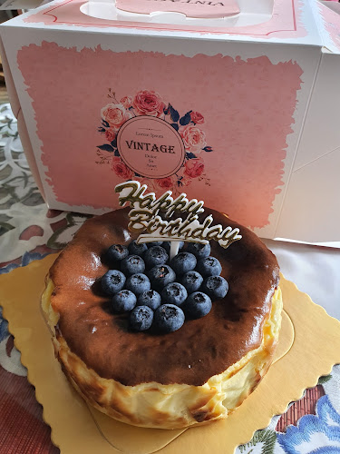 Fong Fong Cheesecake - Hospitality and gastronomy