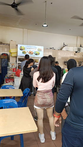 Trade hub Muslim food - Hospitality and gastronomy