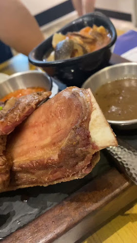 COLLIN'S® - Singapore