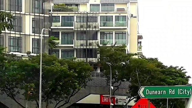 Royal Thai Boat Noodles & Bar - Singapore