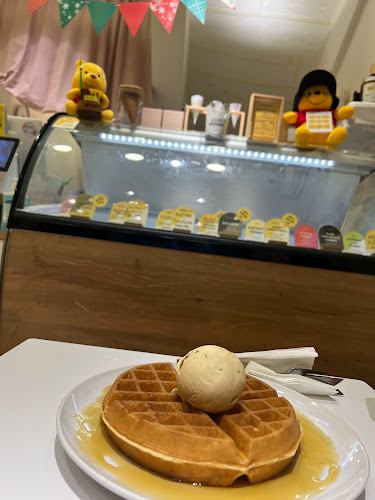 Opinii despre Hundred Acre Creamery (Tampines) | Crafted Gelato, Waffles and Desserts în Singapore - Hospitality and gastronomy
