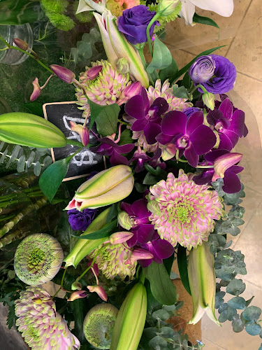 10 Jln Serene, #01-07A Serence Centre, Singapore 258748