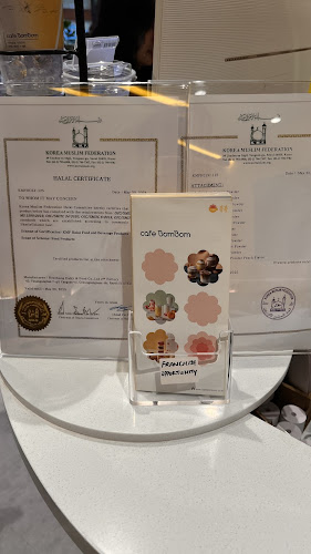 Cafe BomBom - Singapore