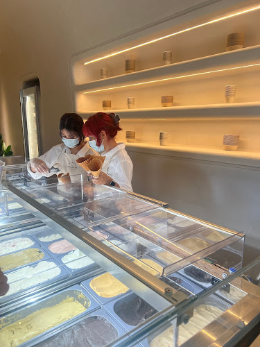 Comentarii opinii despre Birds of Paradise Gelato Boutique (Craig)